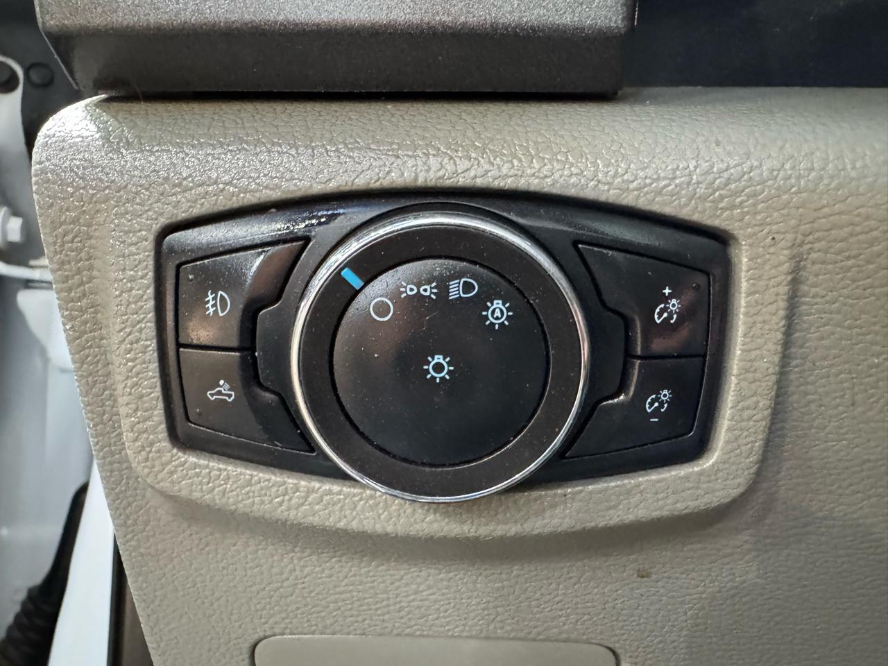 Ford Super Duty F-250 SRW King Ranch 4WD Crew Cab 8' Box 2022