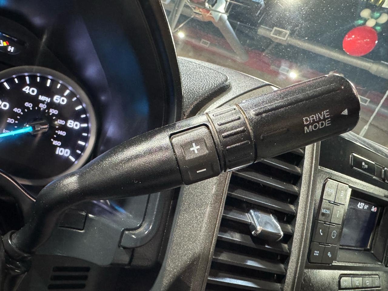 Ford Super Duty F-250 SRW King Ranch 4WD Crew Cab 8' Box 2022