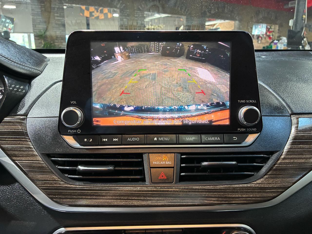 Nissan Altima 2.5 SL Sedan 2020