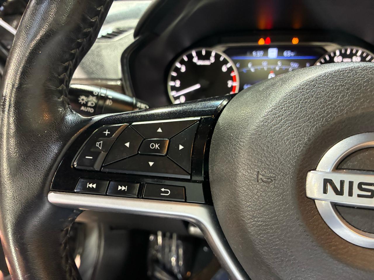 Nissan Altima 2.5 SL Sedan 2020