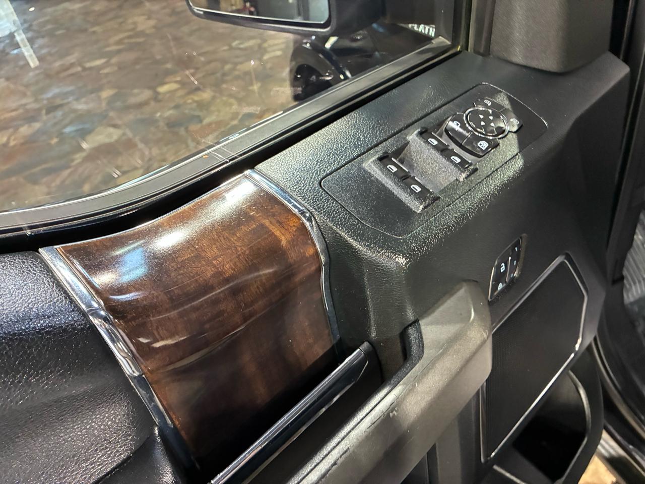 Ford F-150 4WD SuperCrew 145" Platinum 2016