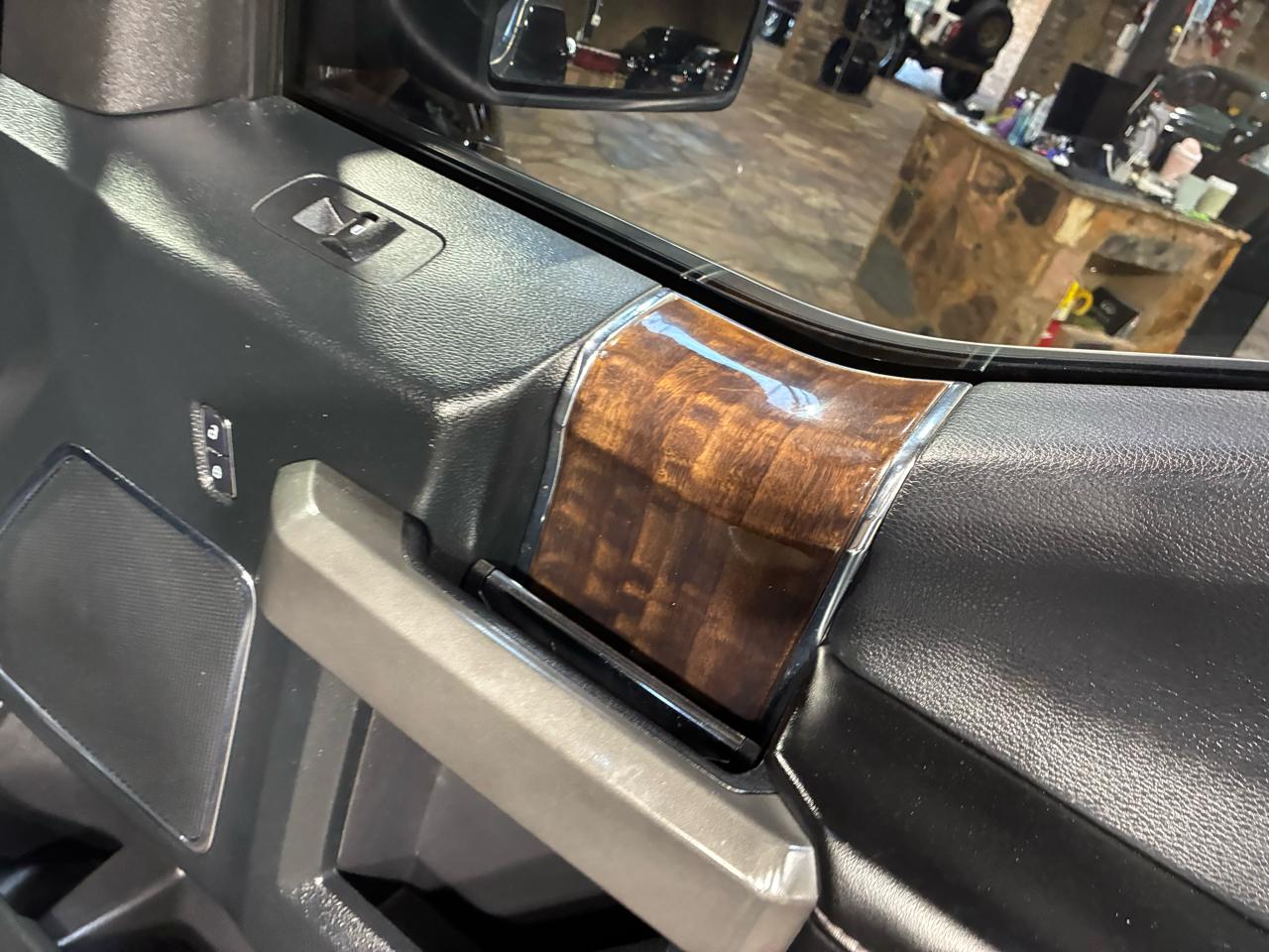 Ford F-150 4WD SuperCrew 145" Platinum 2016