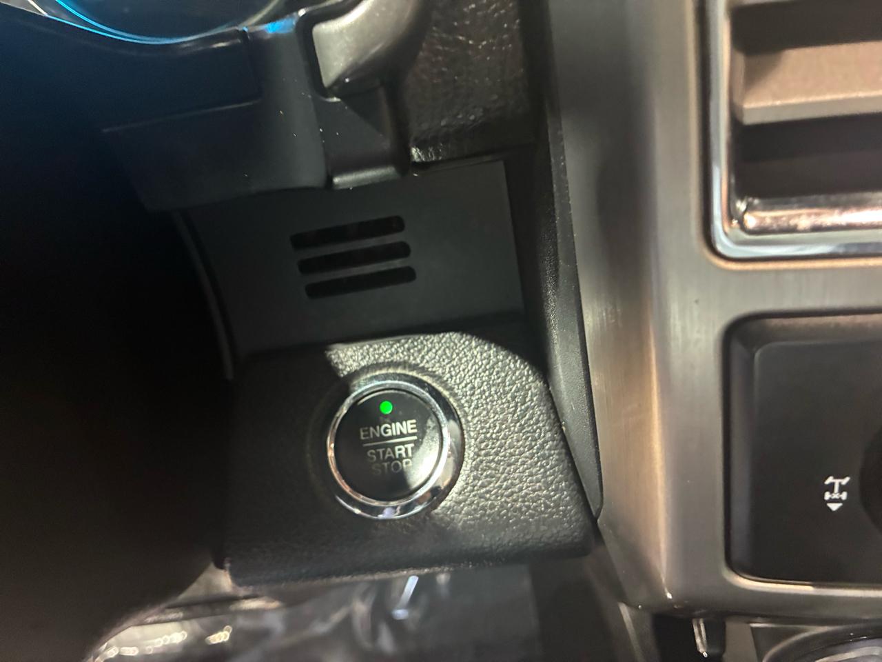 Ford F-150 4WD SuperCrew 145" Platinum 2016