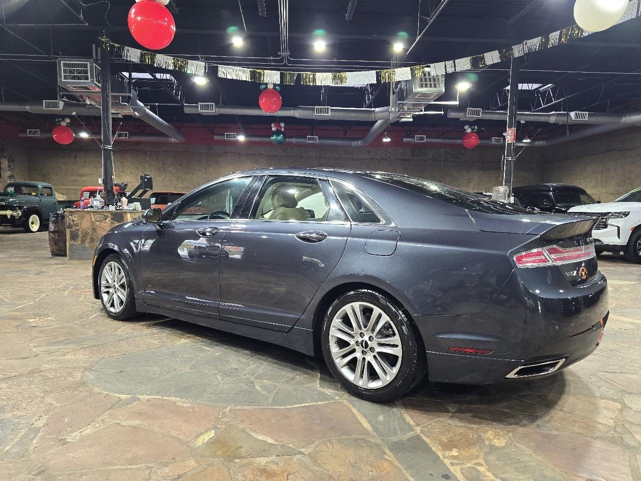 Lincoln MKZ 4dr Sdn FWD 2014