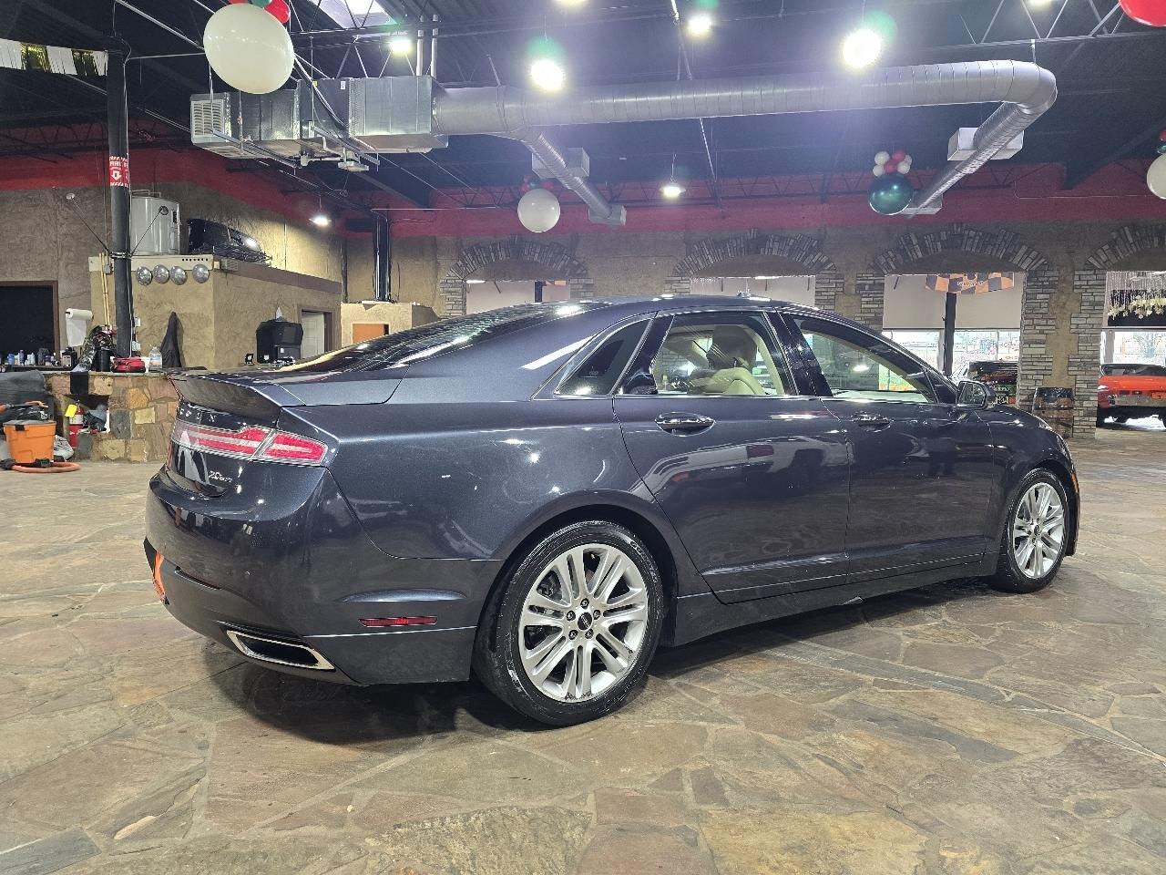 Lincoln MKZ 4dr Sdn FWD 2014