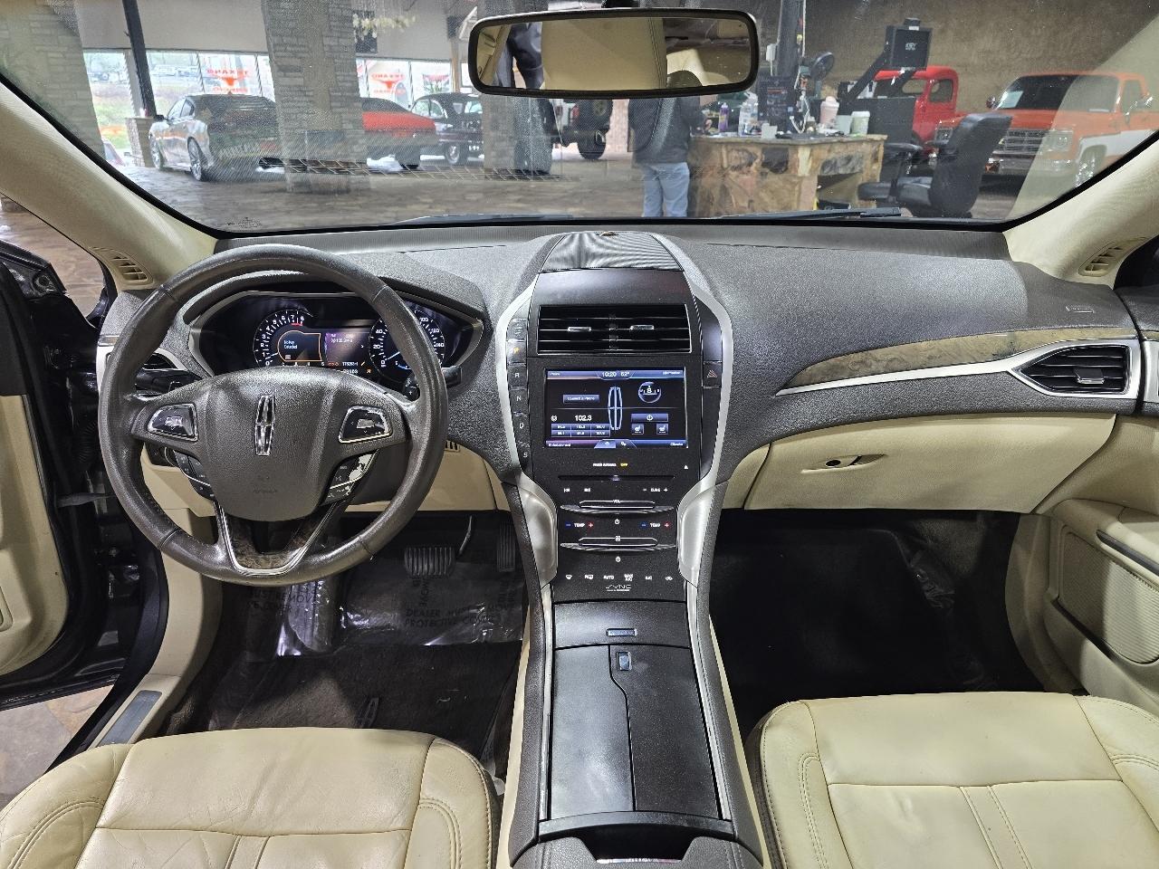 Lincoln MKZ 4dr Sdn FWD 2014