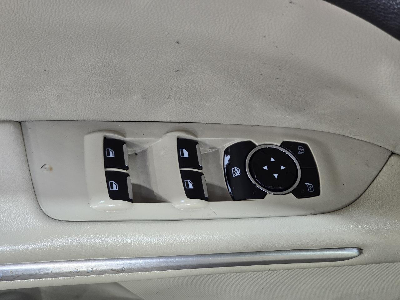 Lincoln MKZ 4dr Sdn FWD 2014