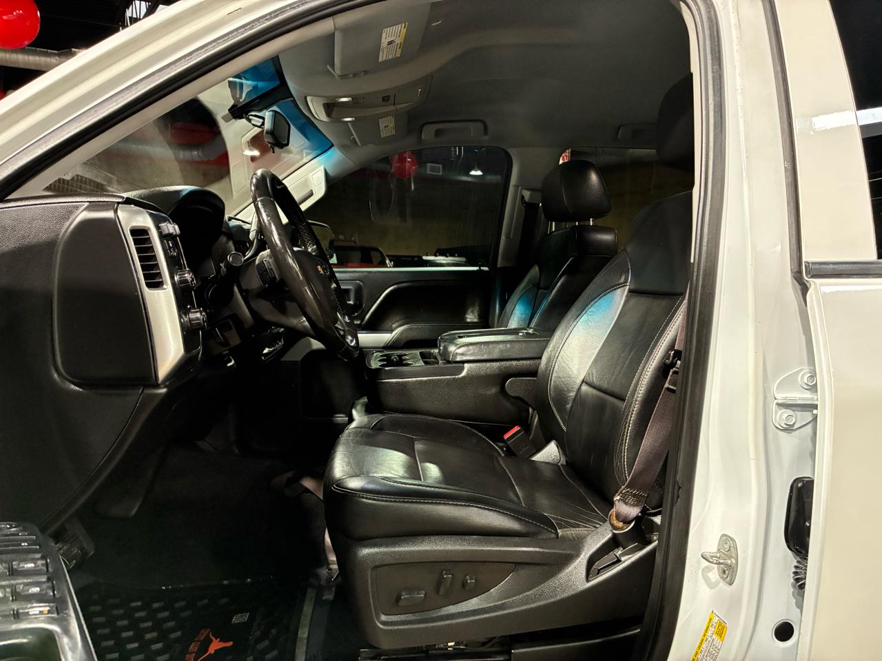 Chevrolet Silverado 1500 4WD Crew Cab 143.5" LT w/2LT 2016