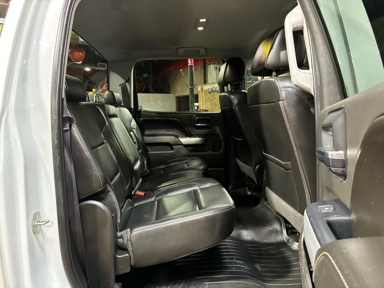 Chevrolet Silverado 1500 4WD Crew Cab 143.5" LT w/2LT 2016