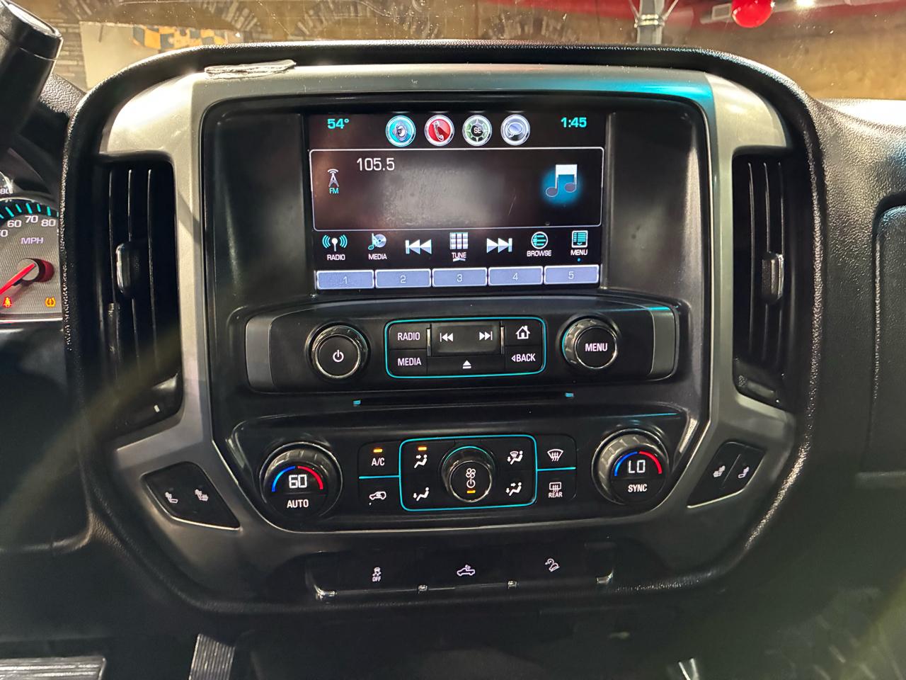 Chevrolet Silverado 1500 4WD Crew Cab 143.5" LT w/2LT 2016