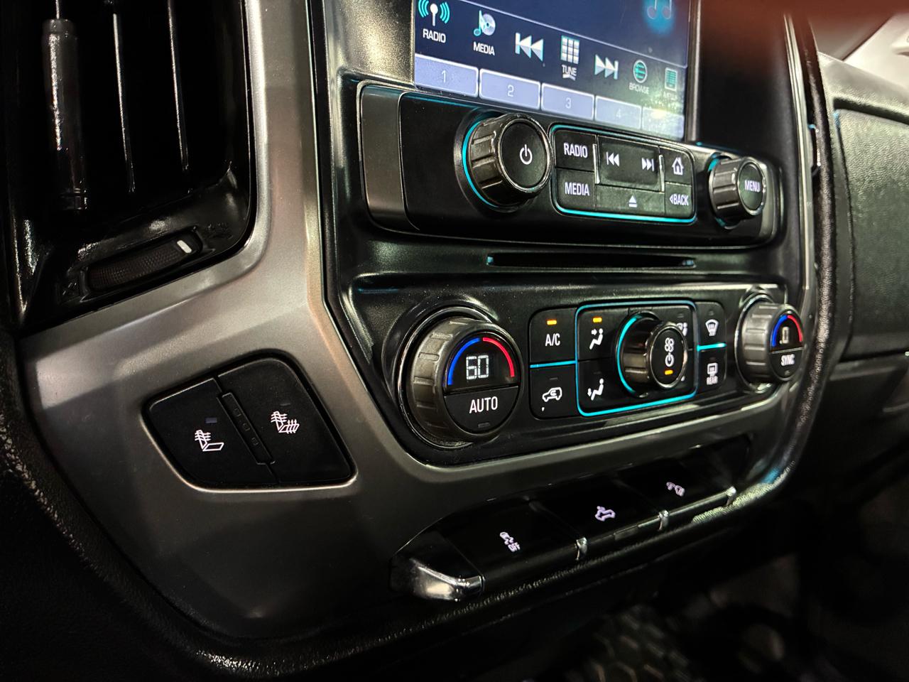 Chevrolet Silverado 1500 4WD Crew Cab 143.5" LT w/2LT 2016