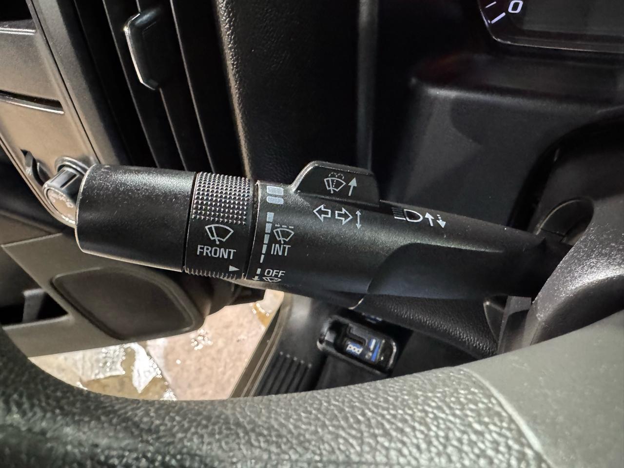 Chevrolet Silverado 1500 2WD Double Cab 143.5" Work Truck w/2WT 2014