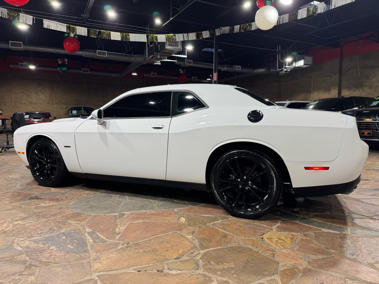 Dodge Challenger 2dr Cpe R/T 2016