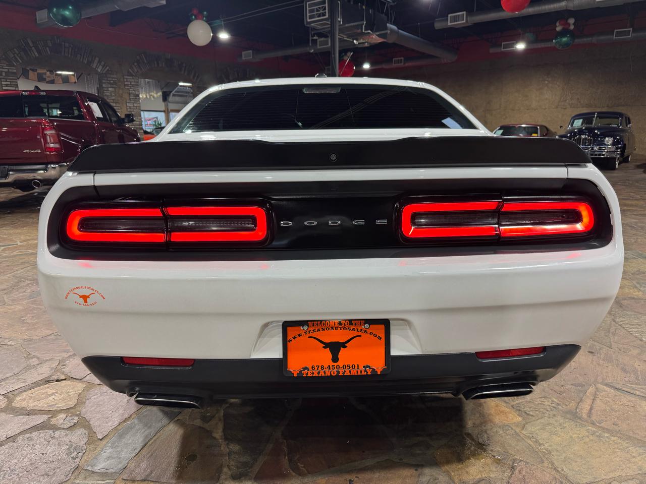 Dodge Challenger 2dr Cpe R/T 2016