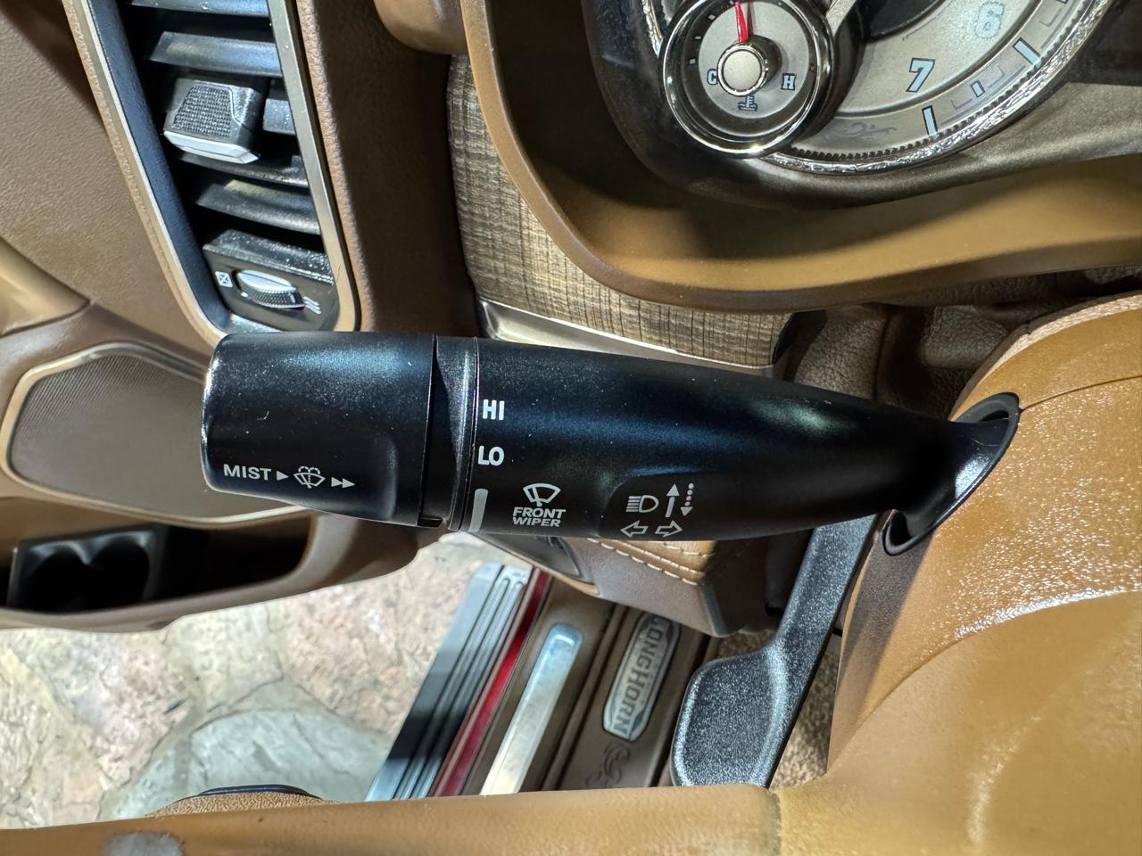 RAM 1500 Longhorn 4x4 Crew Cab 5'7" Box 2019