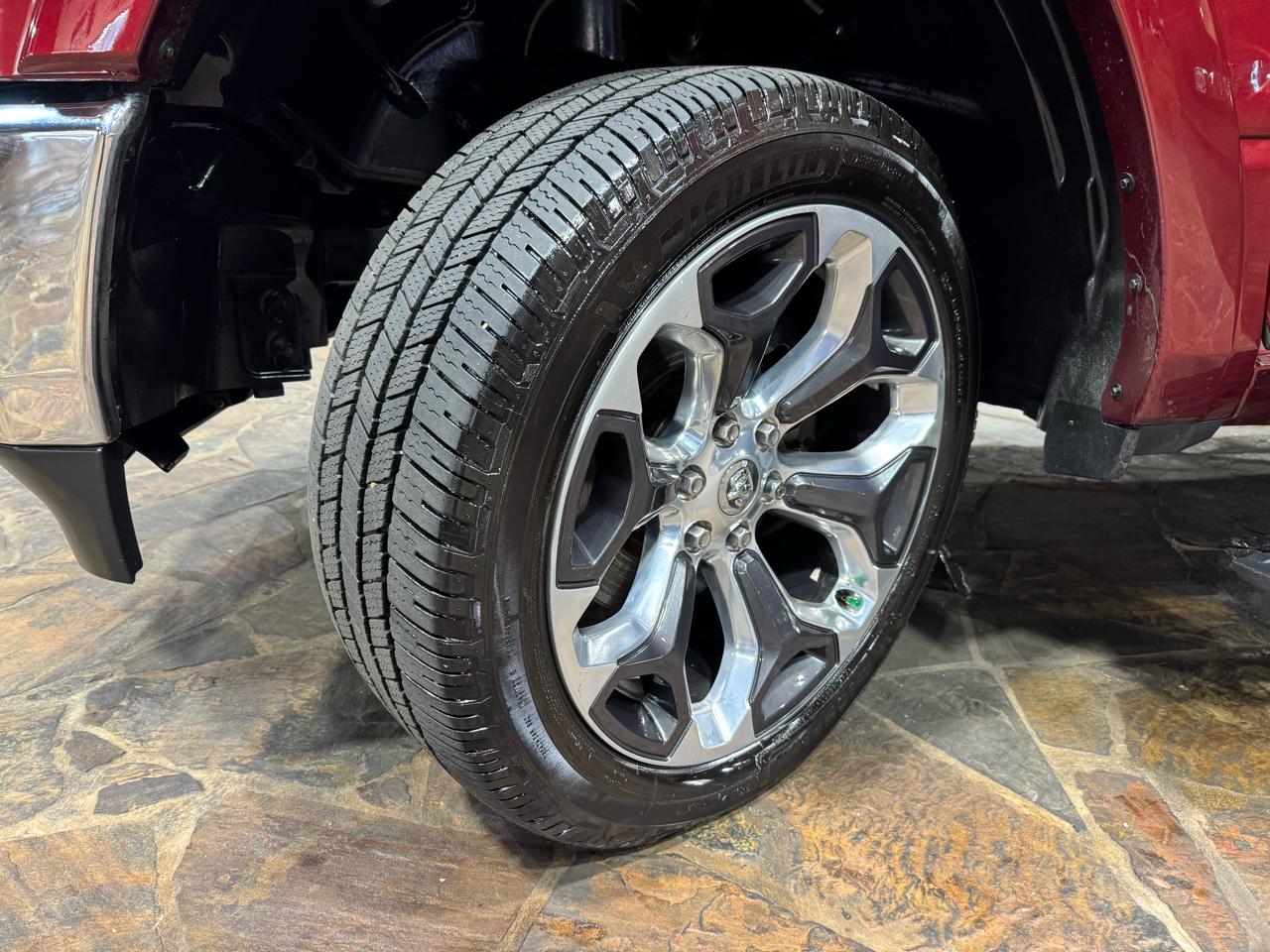 RAM 1500 Longhorn 4x4 Crew Cab 5'7" Box 2019