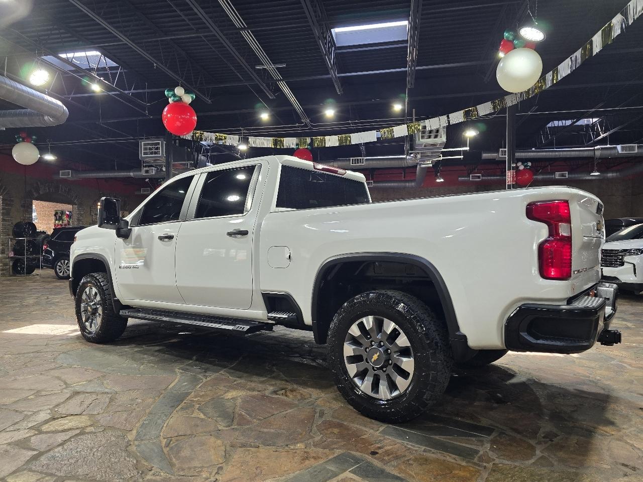 Chevrolet Silverado 2500HD 4WD Crew Cab 159" Custom 2023