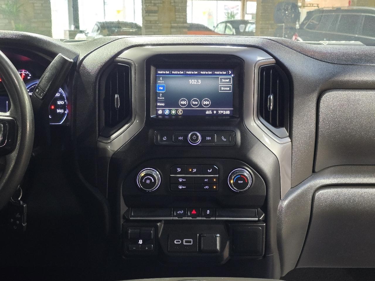 Chevrolet Silverado 2500HD 4WD Crew Cab 159" Custom 2023