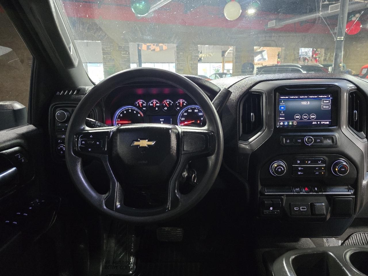 Chevrolet Silverado 2500HD 4WD Crew Cab 159" Custom 2023