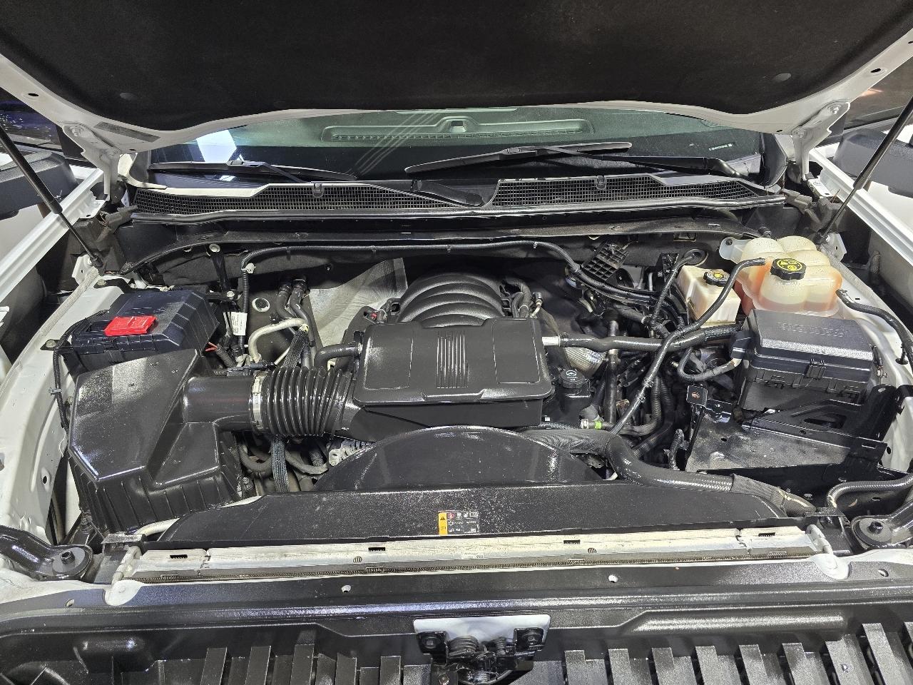 Chevrolet Silverado 2500HD 4WD Crew Cab 159" Custom 2023