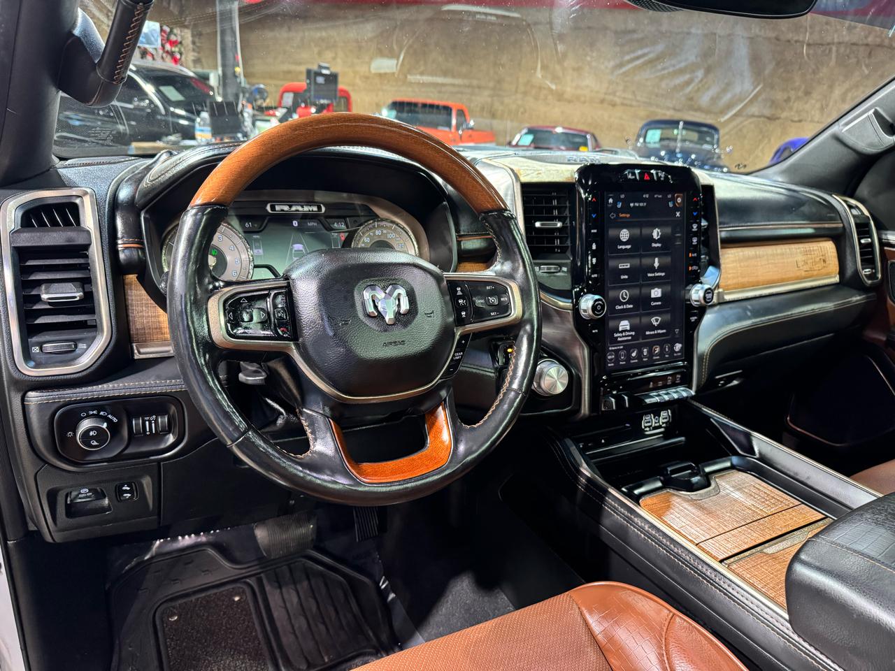 RAM 1500 Longhorn 4x2 Crew Cab 5'7" Box 2019