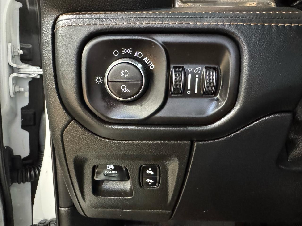 RAM 1500 Longhorn 4x2 Crew Cab 5'7" Box 2019