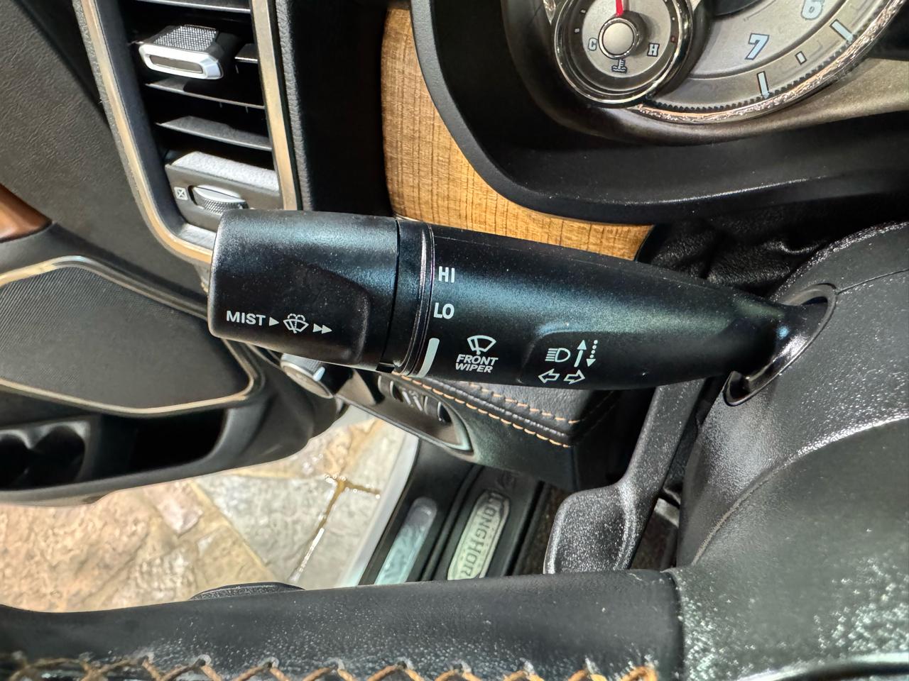 RAM 1500 Longhorn 4x2 Crew Cab 5'7" Box 2019