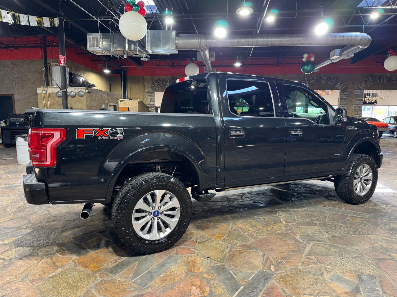 Ford F-150 4WD SuperCrew 145" Platinum 2015