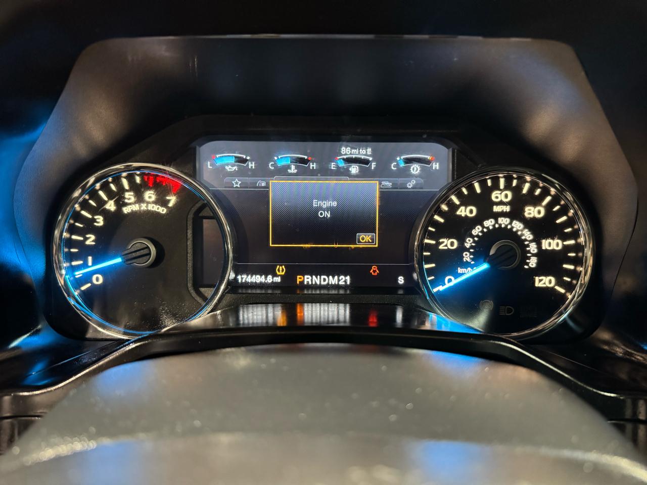 Ford F-150 4WD SuperCrew 145" Platinum 2015