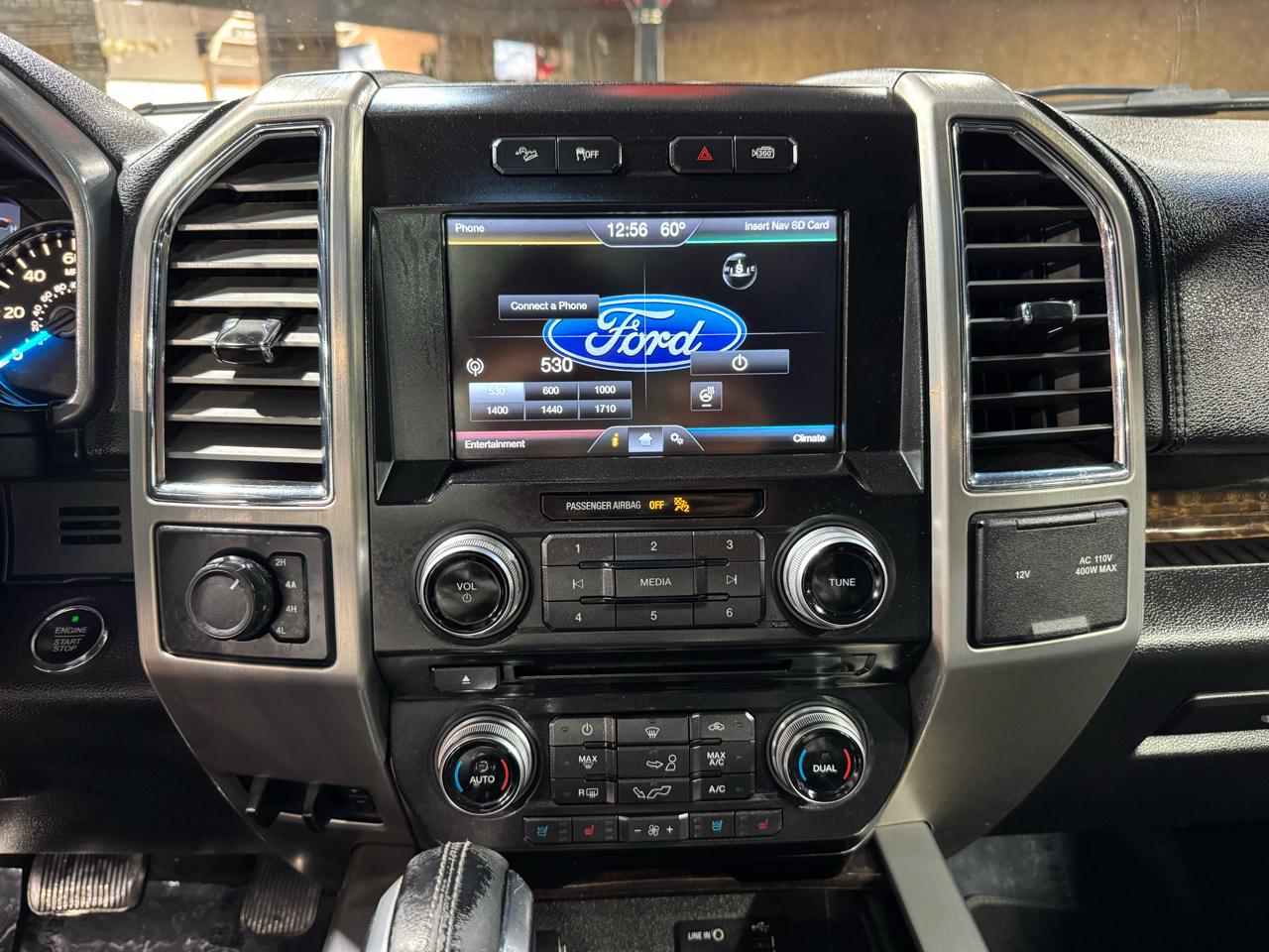 Ford F-150 4WD SuperCrew 145" Platinum 2015