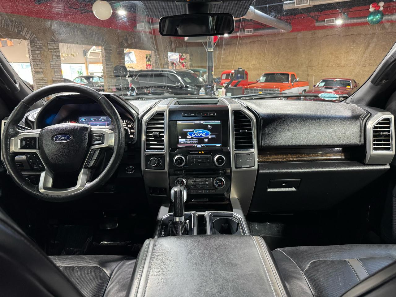 Ford F-150 4WD SuperCrew 145" Platinum 2015