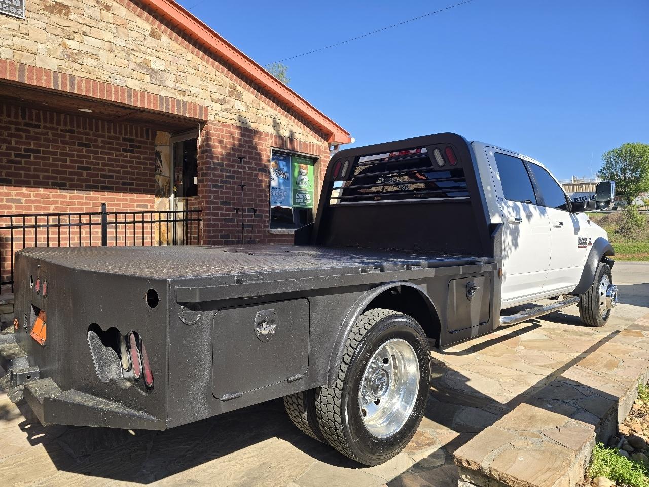 RAM 5500 Chassis Cab Laramie 4x4 Crew Cab 60" CA 173.4" WB 2017