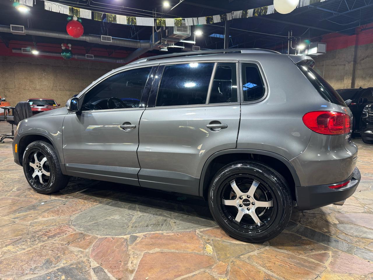 Volkswagen Tiguan 2WD 4dr Auto R-Line 2016