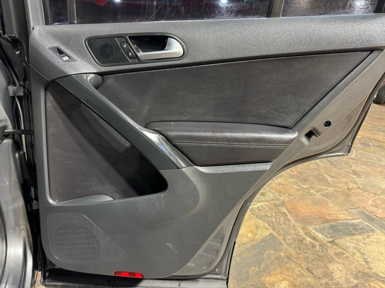 Volkswagen Tiguan 2WD 4dr Auto R-Line 2016