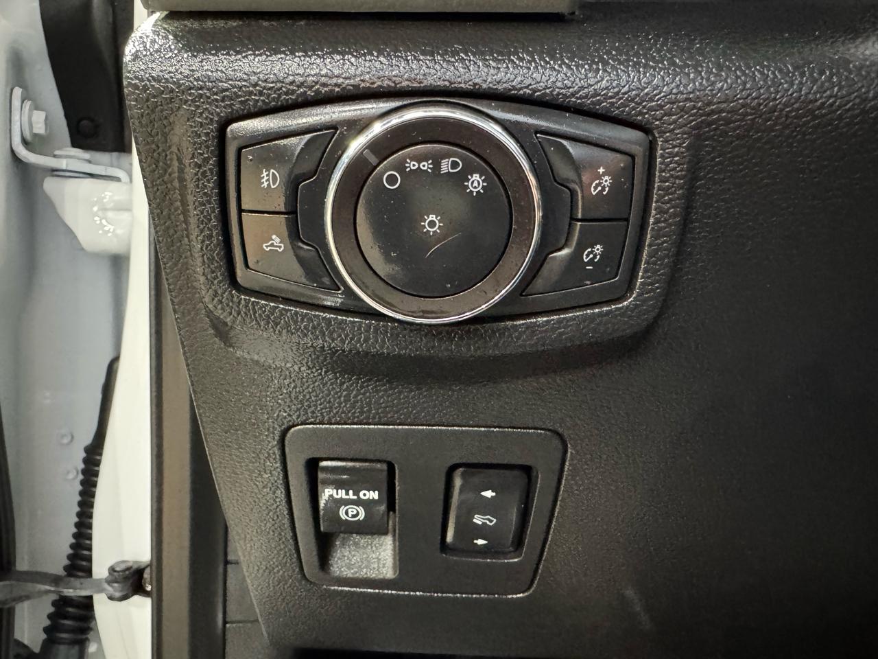 Ford F-150 Lariat 2WD SuperCrew 5.5' Box 2020