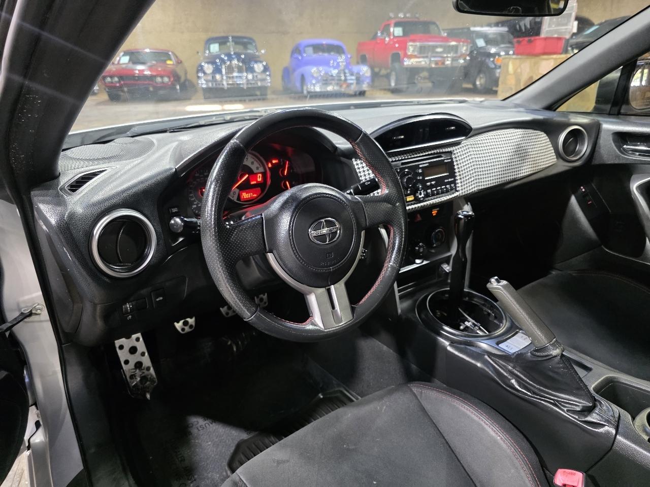 Scion FR-S 2dr Cpe Man (Natl) 2013