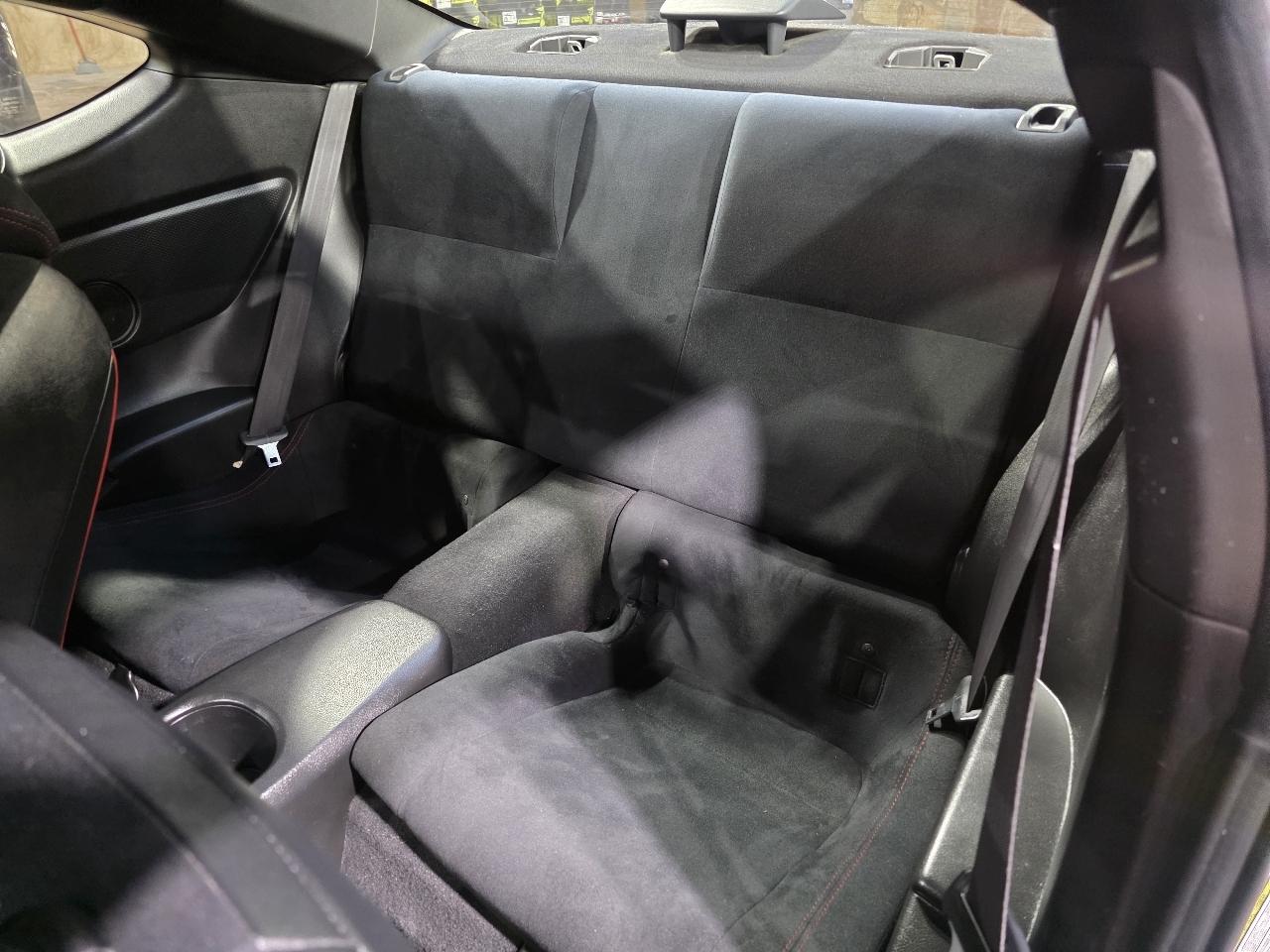 Scion FR-S 2dr Cpe Man (Natl) 2013