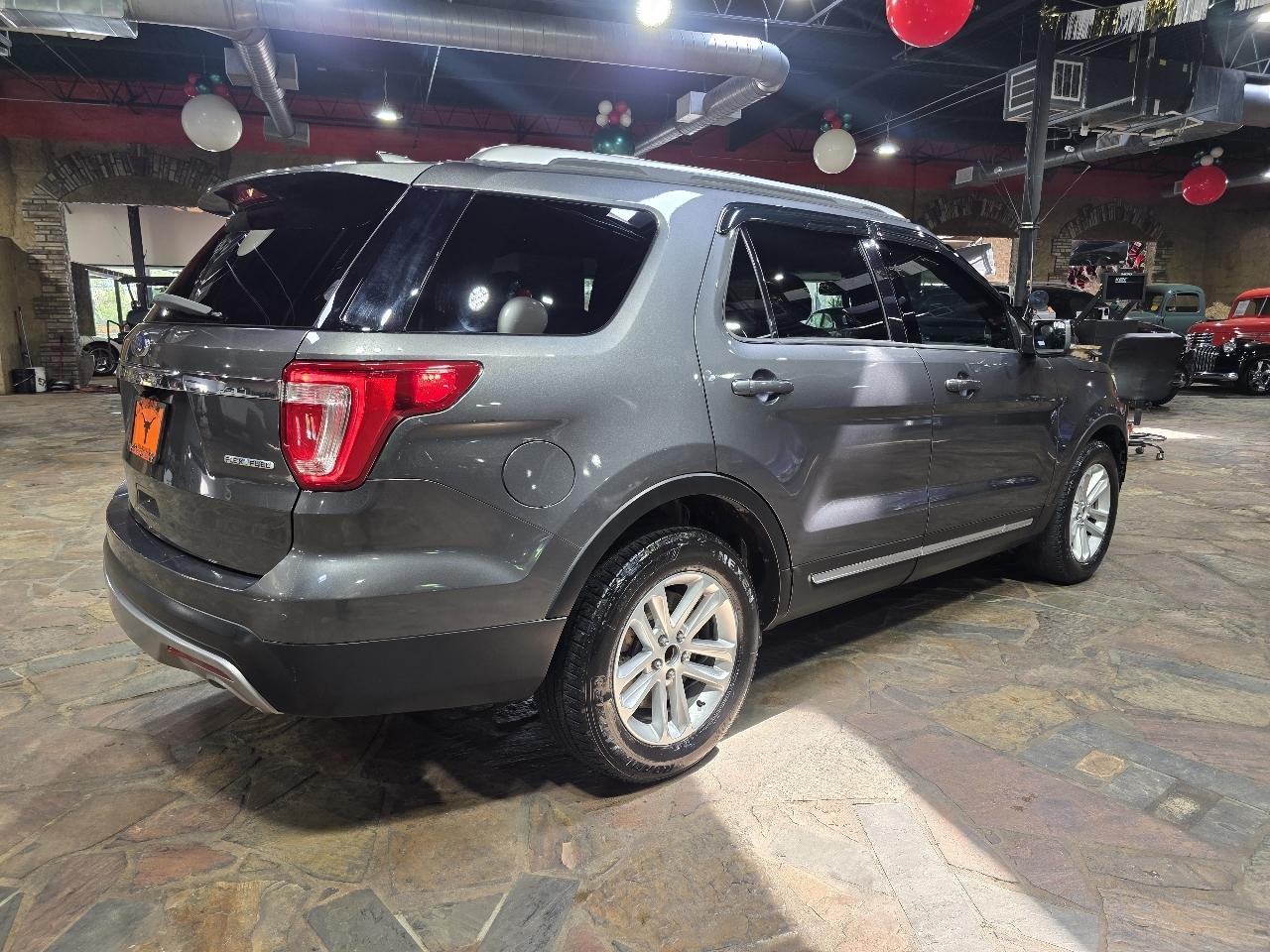 Ford Explorer FWD 4dr XLT 2016