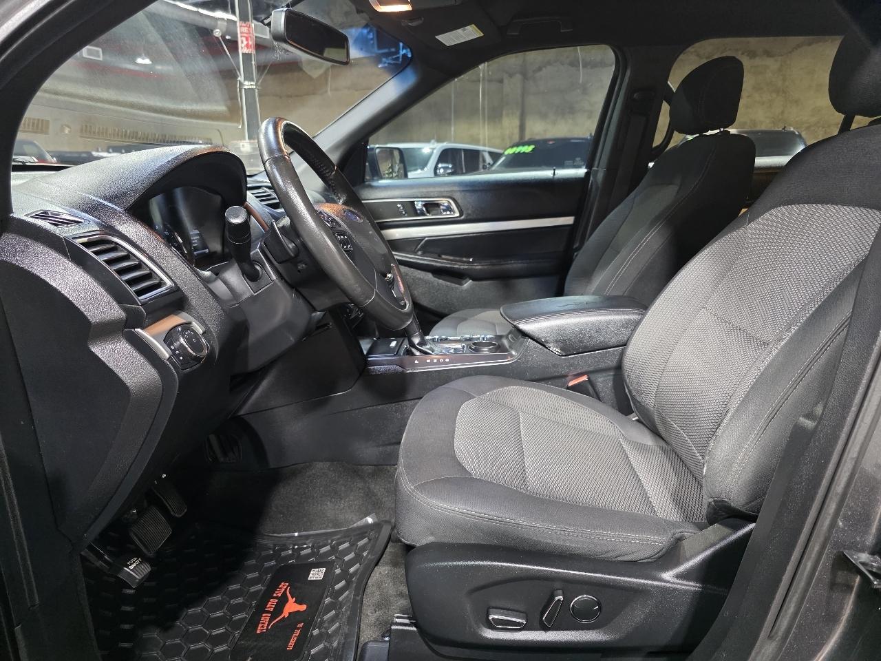 Ford Explorer FWD 4dr XLT 2016