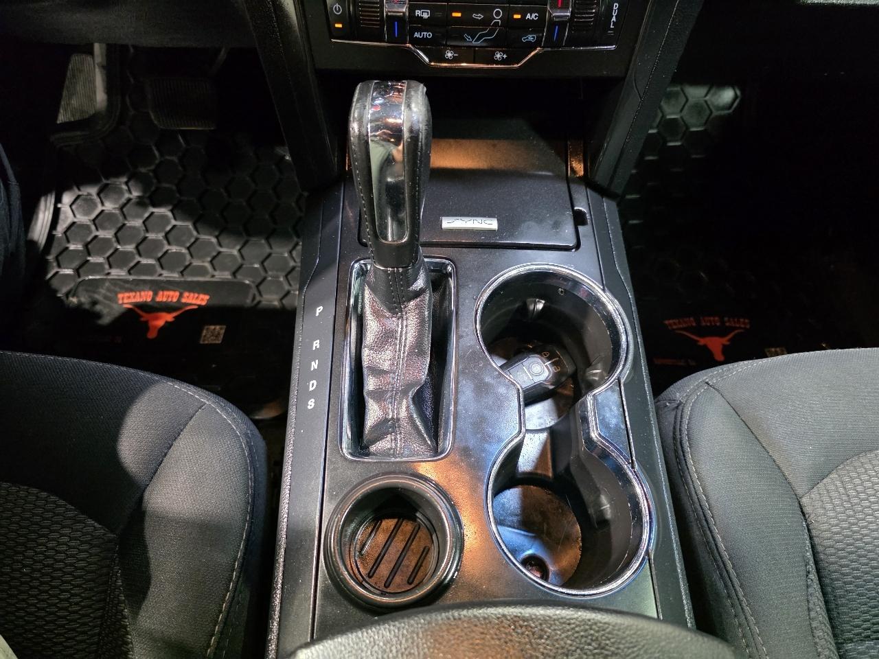 Ford Explorer FWD 4dr XLT 2016