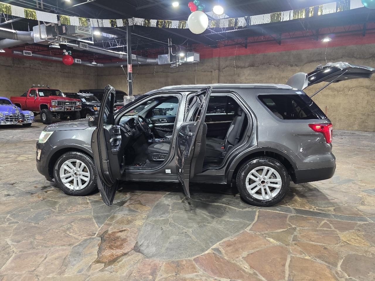 Ford Explorer FWD 4dr XLT 2016