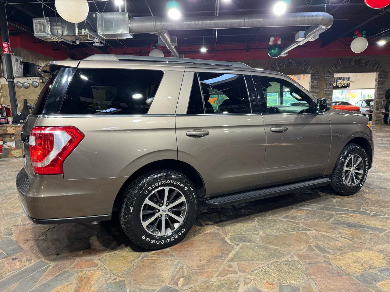 Ford Expedition XLT 4x4 2019