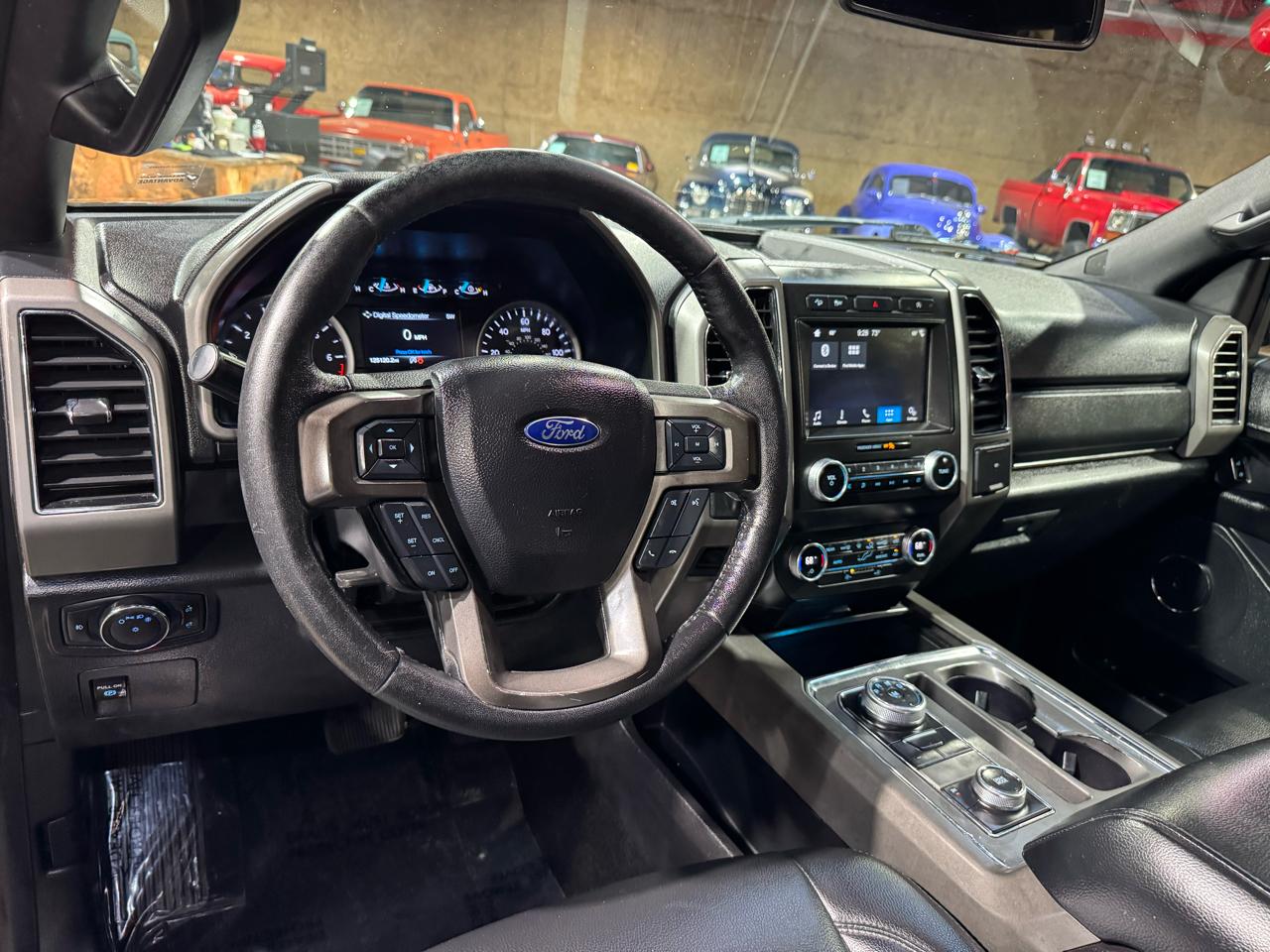 Ford Expedition XLT 4x4 2019