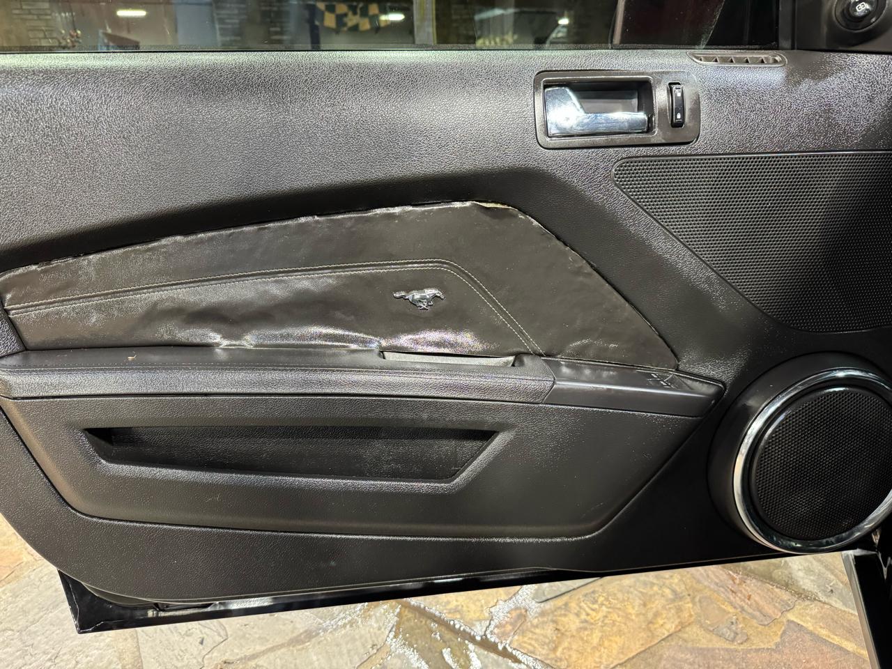 Ford Mustang 2dr Cpe GT 2010