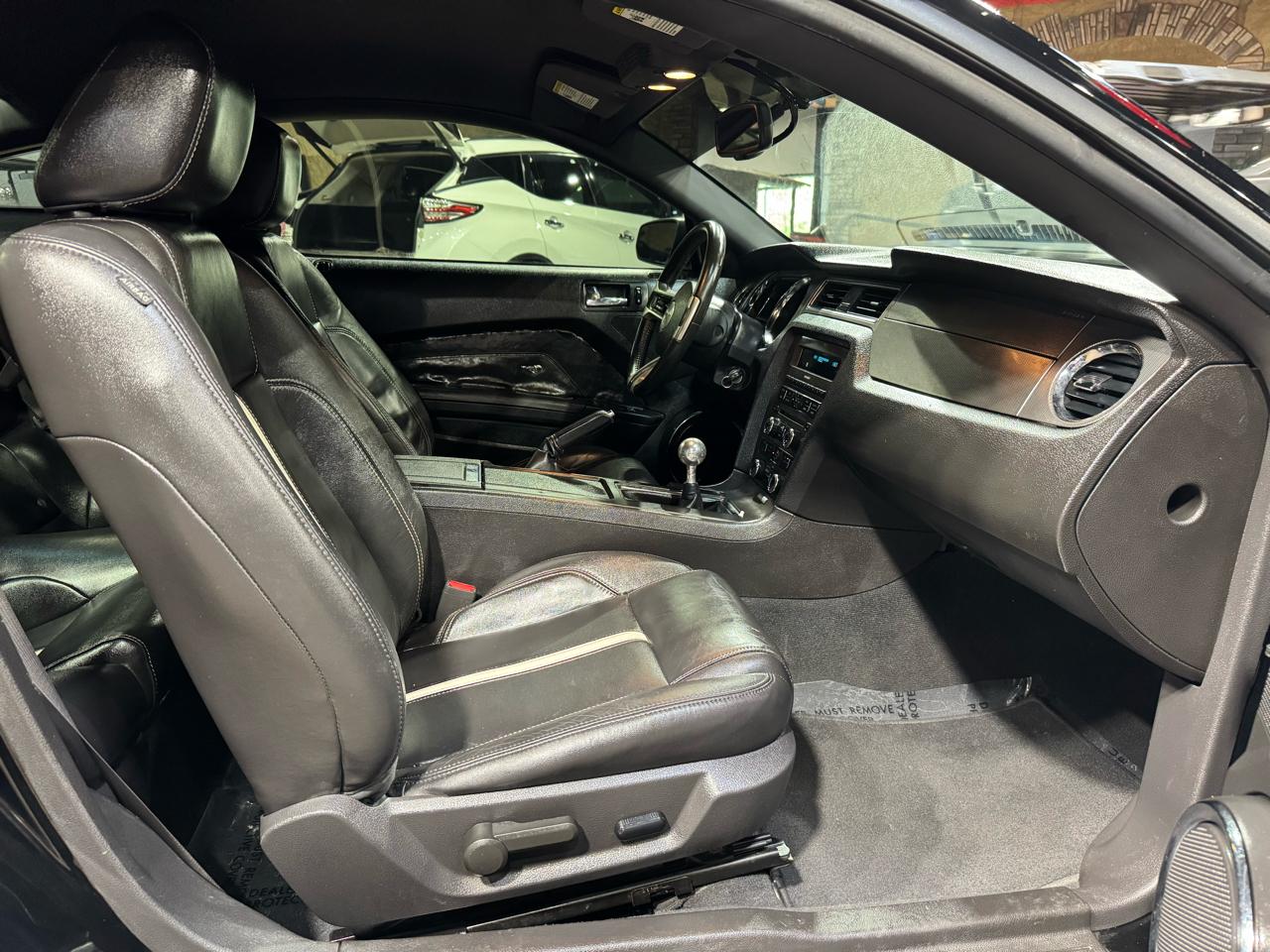 Ford Mustang 2dr Cpe GT 2010