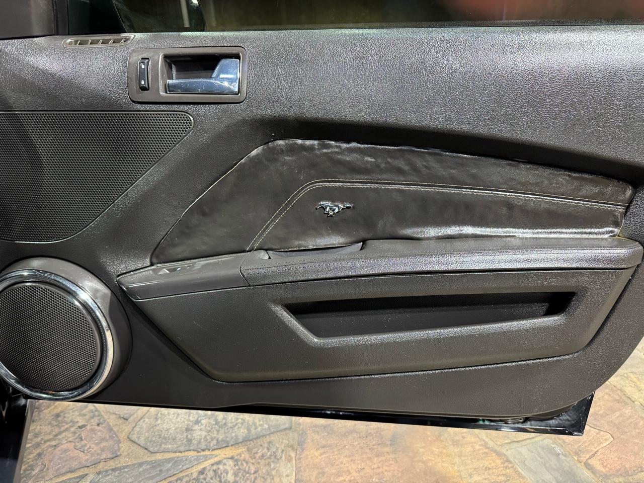 Ford Mustang 2dr Cpe GT 2010