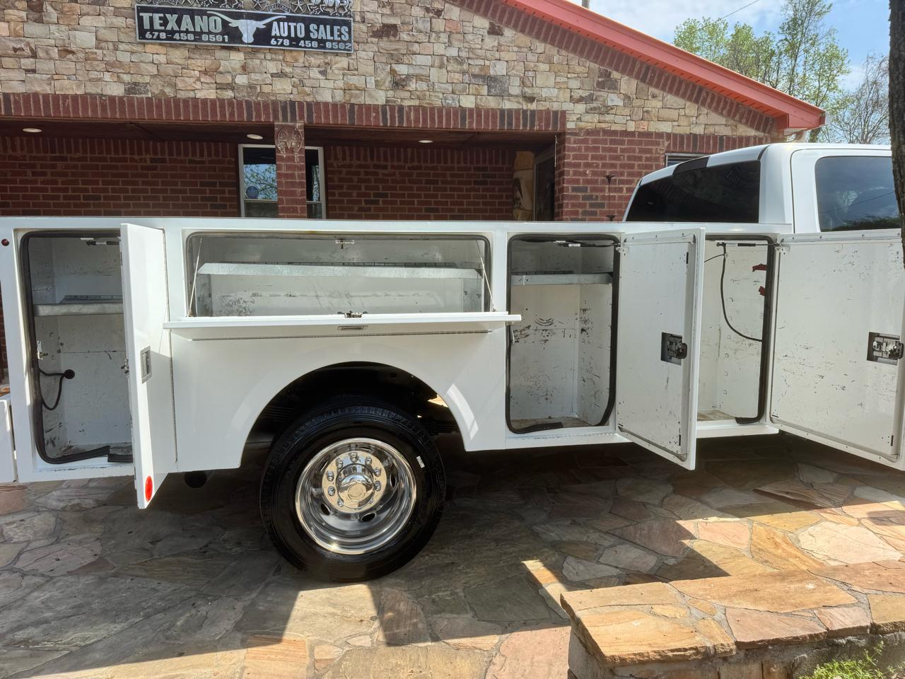 RAM 5500 Chassis Cab Tradesman 4x2 Crew Cab 84" CA 197.4" WB 2020