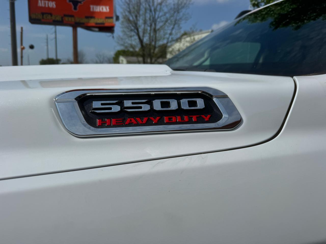 RAM 5500 Chassis Cab Tradesman 4x2 Crew Cab 84" CA 197.4" WB 2020