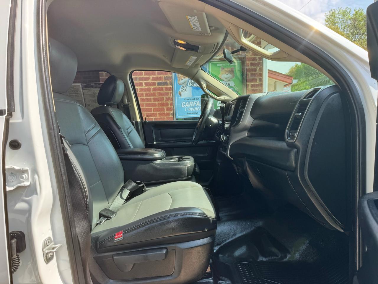 RAM 5500 Chassis Cab Tradesman 4x2 Crew Cab 84" CA 197.4" WB 2020