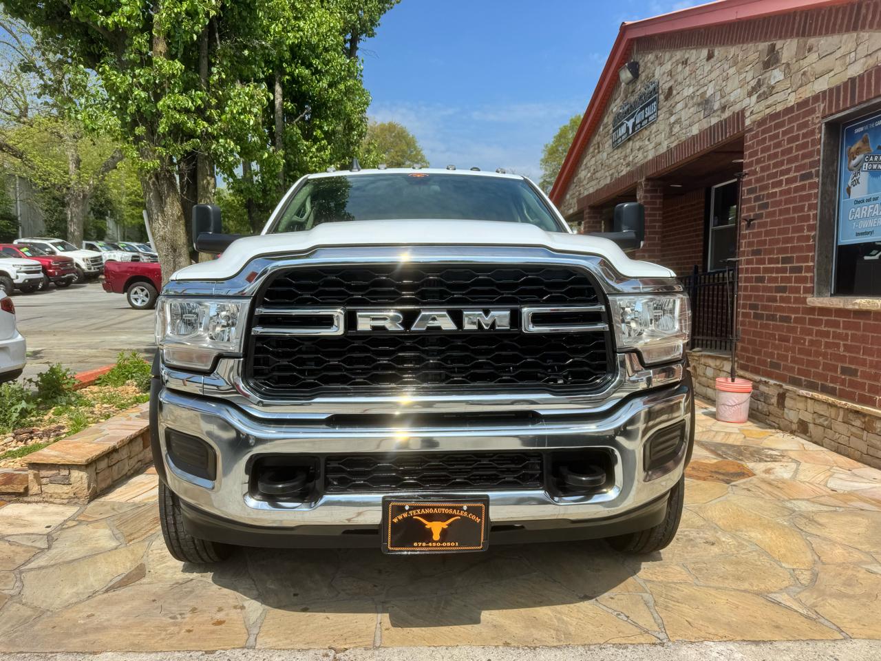 RAM 5500 Chassis Cab Tradesman 4x2 Crew Cab 84" CA 197.4" WB 2020